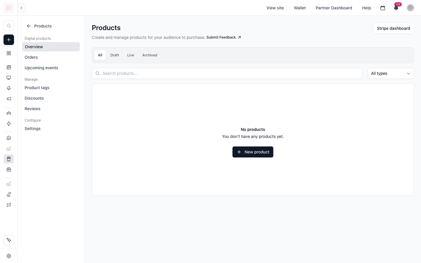 Área de Products da beehiiv, com pedidos, descontos, reviews e o botão de criar o primeiro produto